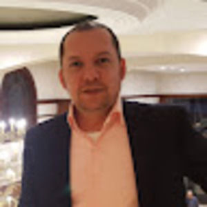 Meet your Posher, Luis camilo